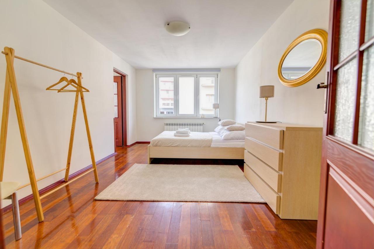Krynica Apartamenty 100M Duzy Apartament, Salon + 3 Sypialnie Przy Deptaku المظهر الخارجي الصورة