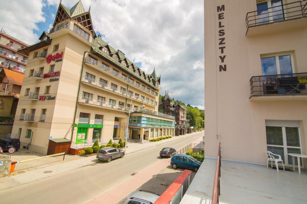 Krynica Apartamenty 100M Duzy Apartament, Salon + 3 Sypialnie Przy Deptaku المظهر الخارجي الصورة